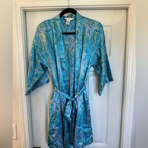 Unworn Patterned Lightweight Robe